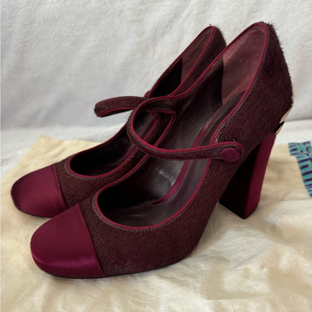 Tory Burch Pumps Mohair Mary Jane Heels Burgundy Gold Dragonfly Sz 8 w/ dust bag